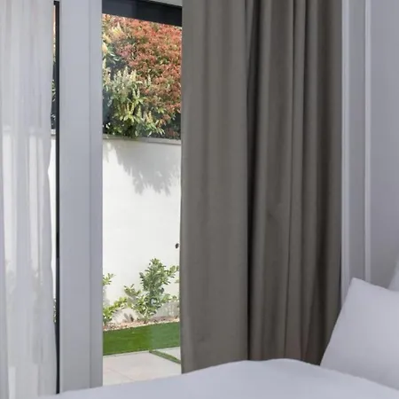 Annabel's Luxury With Private Pool, Jacuzzi And Sauna *