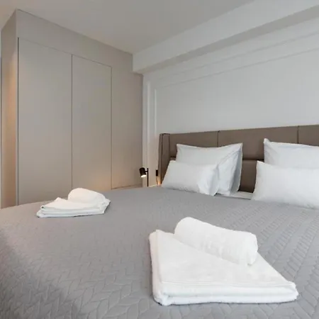 Annabel's Luxury With Private Pool, Jacuzzi And Sauna