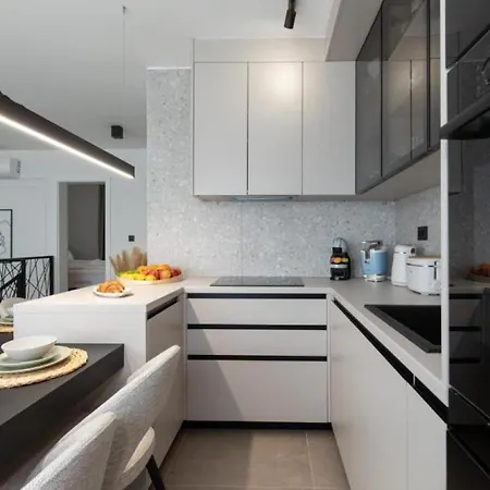 Annabel's Luxury With Private Pool, Jacuzzi And Sauna Apartment Krk Town