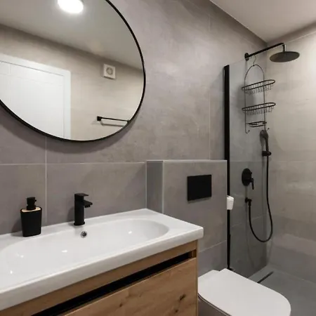 Annabel's Luxury With Private Pool, Jacuzzi And Sauna * Krk Town