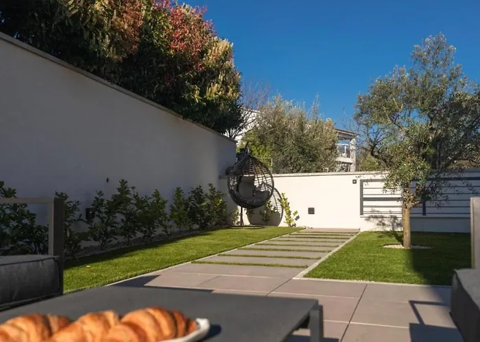 Apartment Annabel's Luxury With Private Pool, Jacuzzi And Sauna