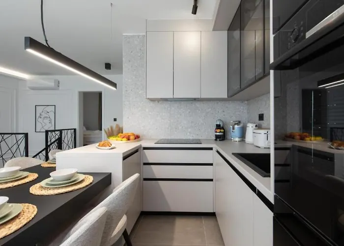 Annabel's Luxury With Private Pool, Jacuzzi And Sauna Apartment Krk Town