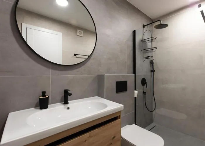 Annabel's Luxury With Private Pool, Jacuzzi And Sauna * Krk Town