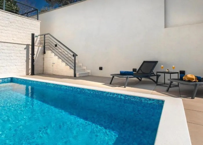 Annabel's Luxury With Private Pool, Jacuzzi And Sauna Apartamento