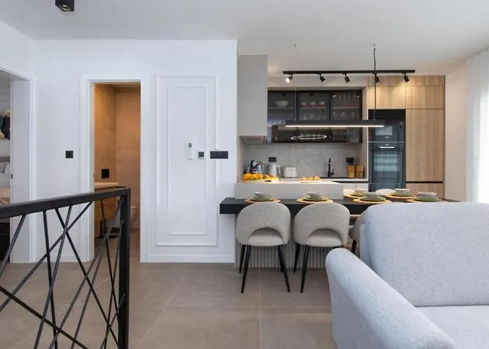 Annabel's Luxury With Private Pool, Jacuzzi And Sauna Apartamento
